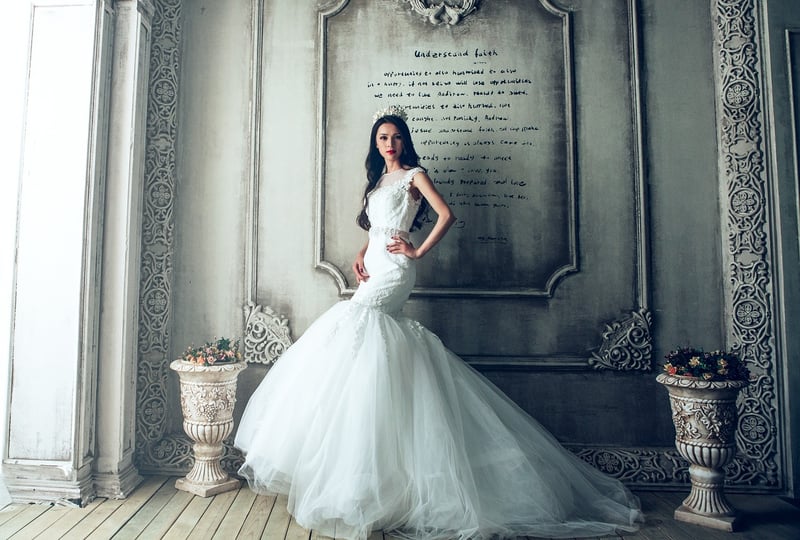 Classic Elegance Wedding Dress